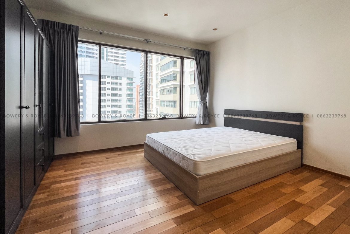 Spacious Three Bedroom Condo for Rent in Phrom Phong by Bowery & Royce