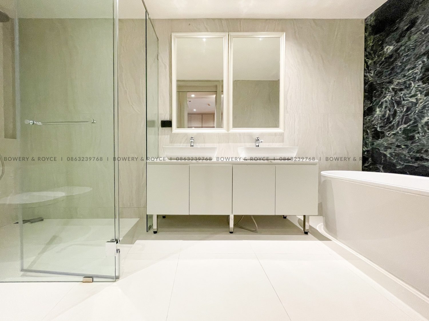 Stunning Three Bedroom Plus Office Pet Friendly Condo for Rent in Thong Lor