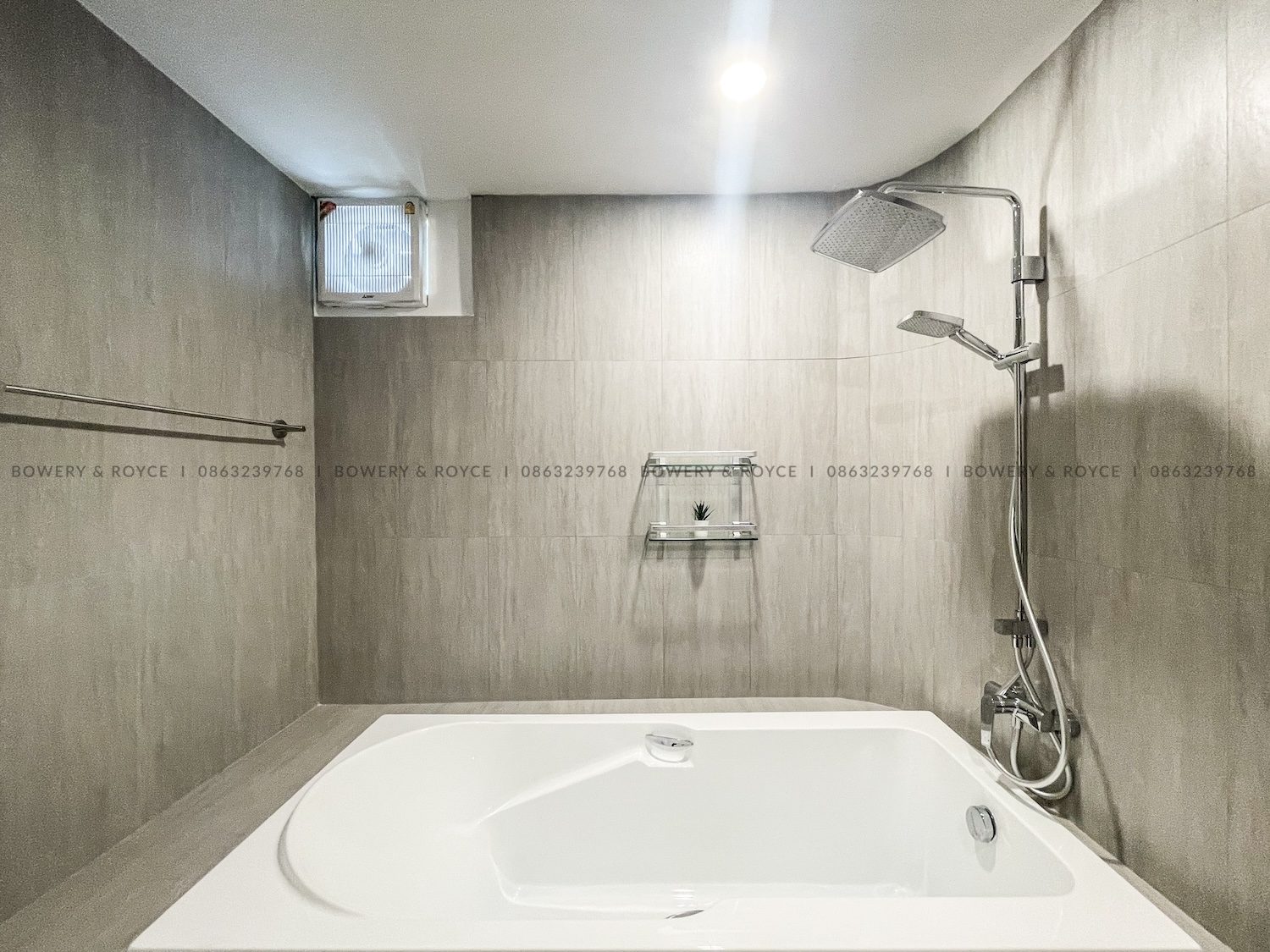 Spacious Modern Design Three Bedroom Condo for Rent in Phrom Phong