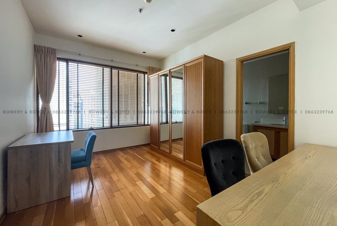 Spacious Three Bedroom Condo for Rent in Phrom Phong by Bowery & Royce