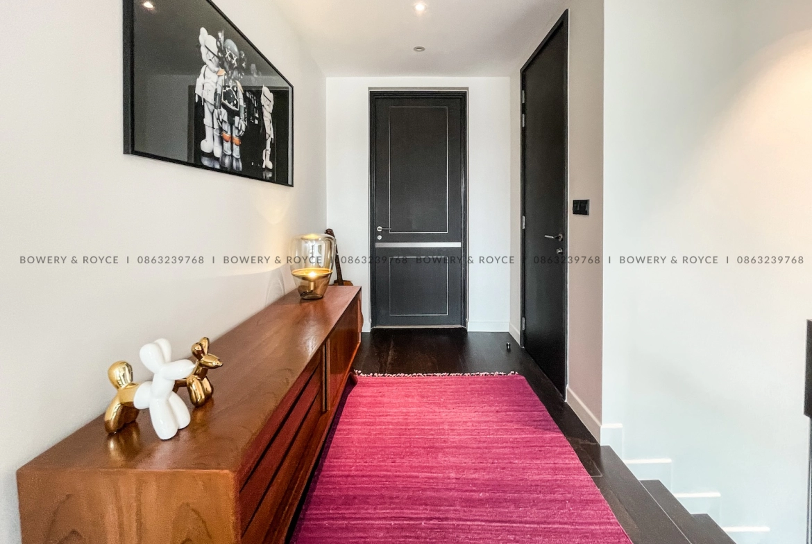 Exquisite Two Bedroom Plus Office Duplex Penthouse for Rent in Thong Lor