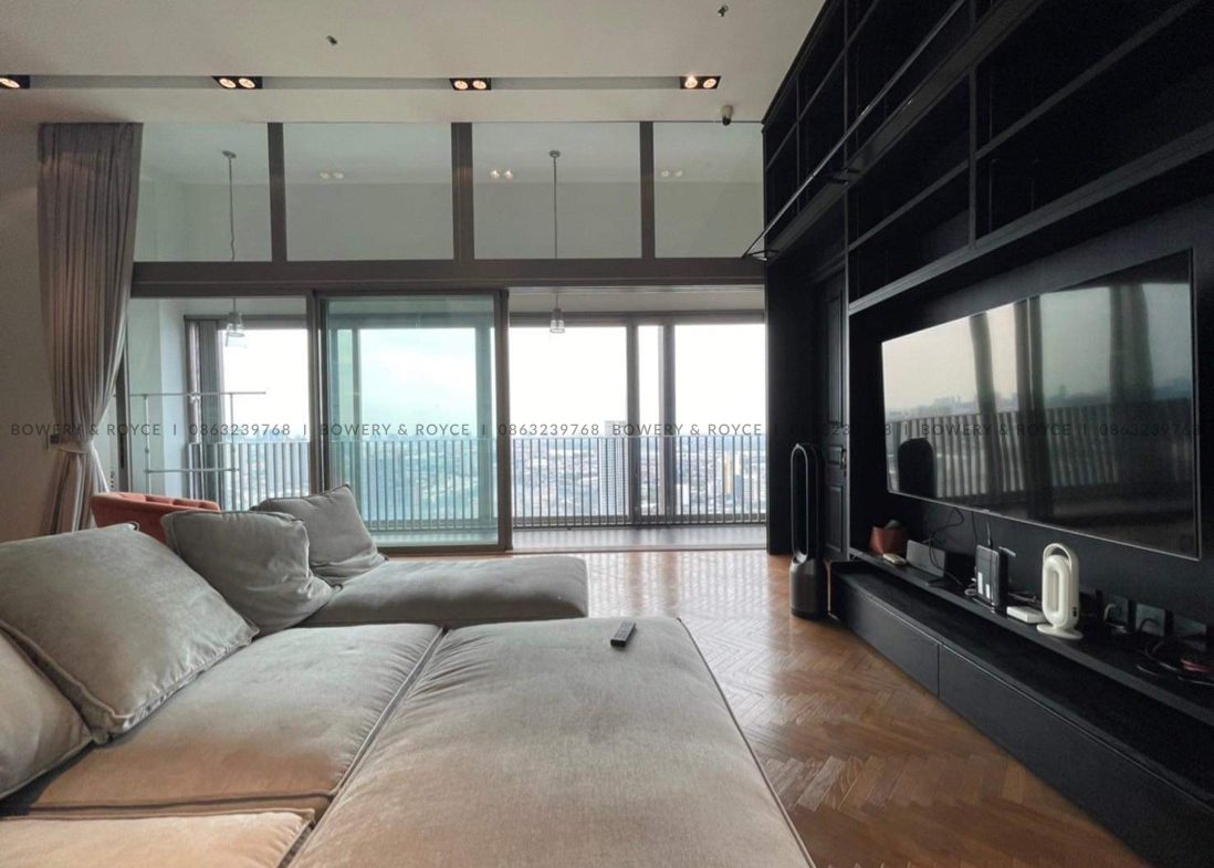 Lofty Style Three Bedroom Condo for Rent in Thong Lor