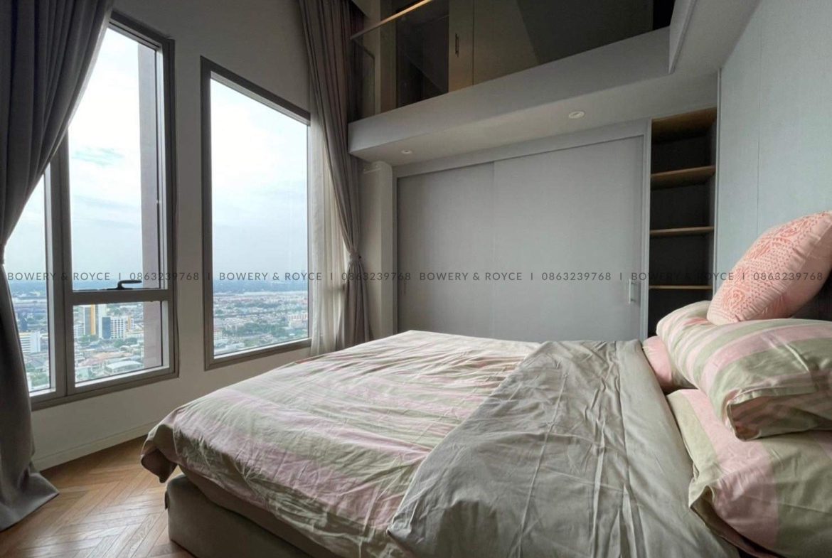 Lofty Style Three Bedroom Condo for Rent in Thong Lor