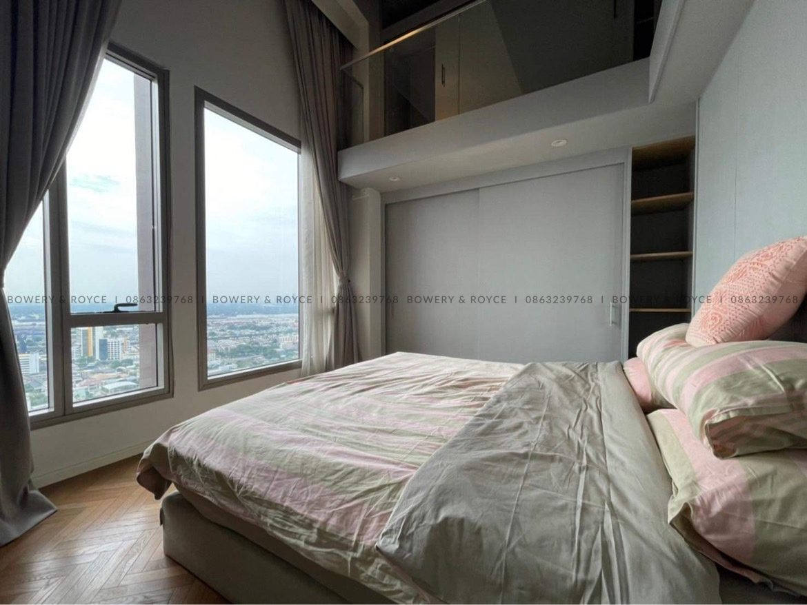 Lofty Style Three Bedroom Condo for Rent in Thong Lor