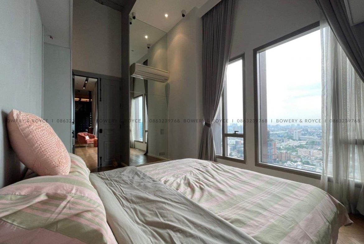 Lofty Style Three Bedroom Condo for Rent in Thong Lor