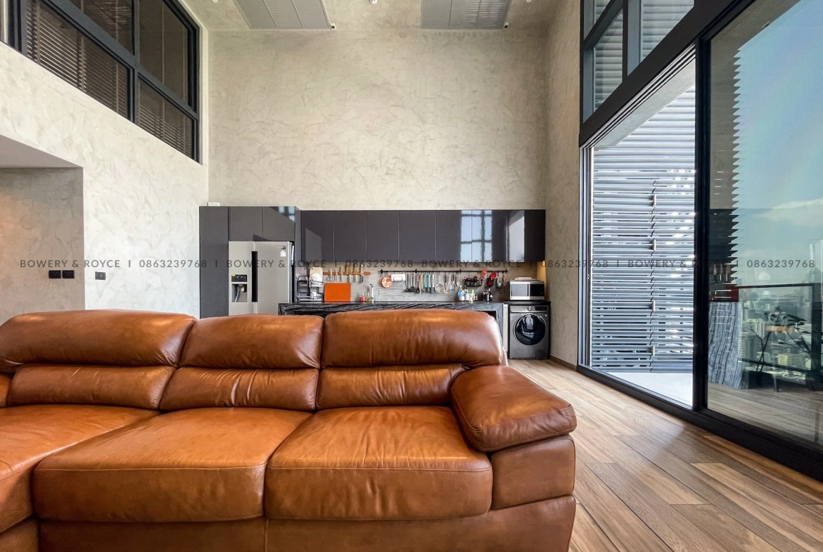 Stunning Two Bedroom New York Loft Style for Sale in Asoke