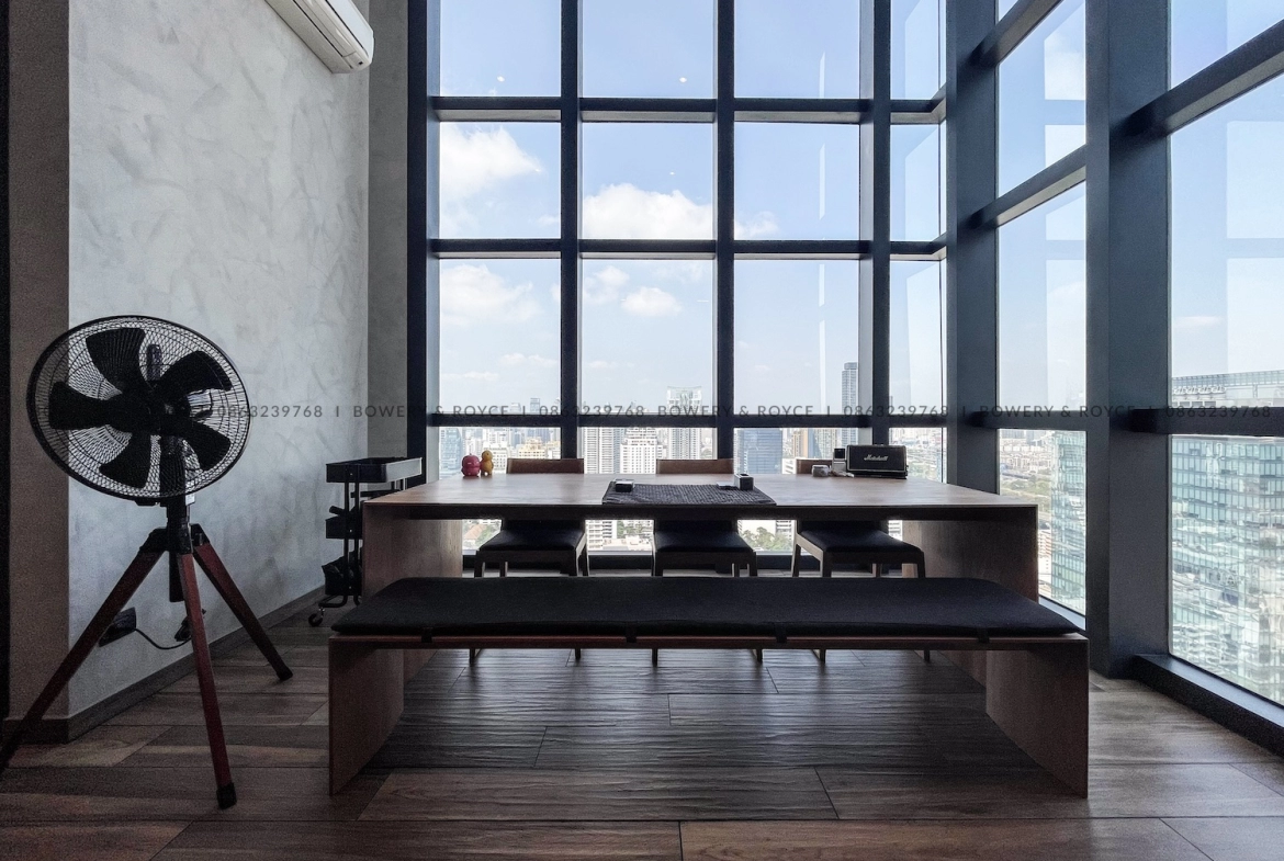Stunning Two Bedroom New York Loft Style for Sale in Asoke