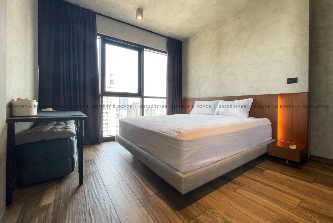 Stunning Two Bedroom New York Loft Style for Sale in Asoke