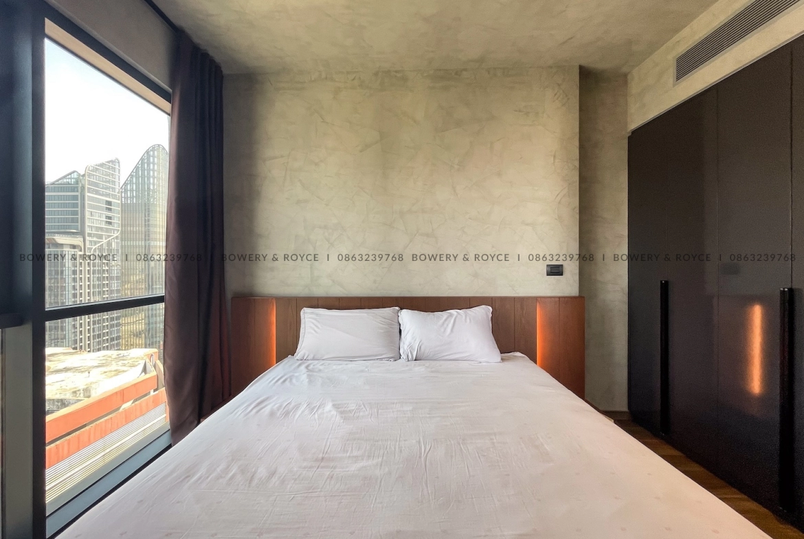 Stunning Two Bedroom New York Loft Style for Sale in Asoke
