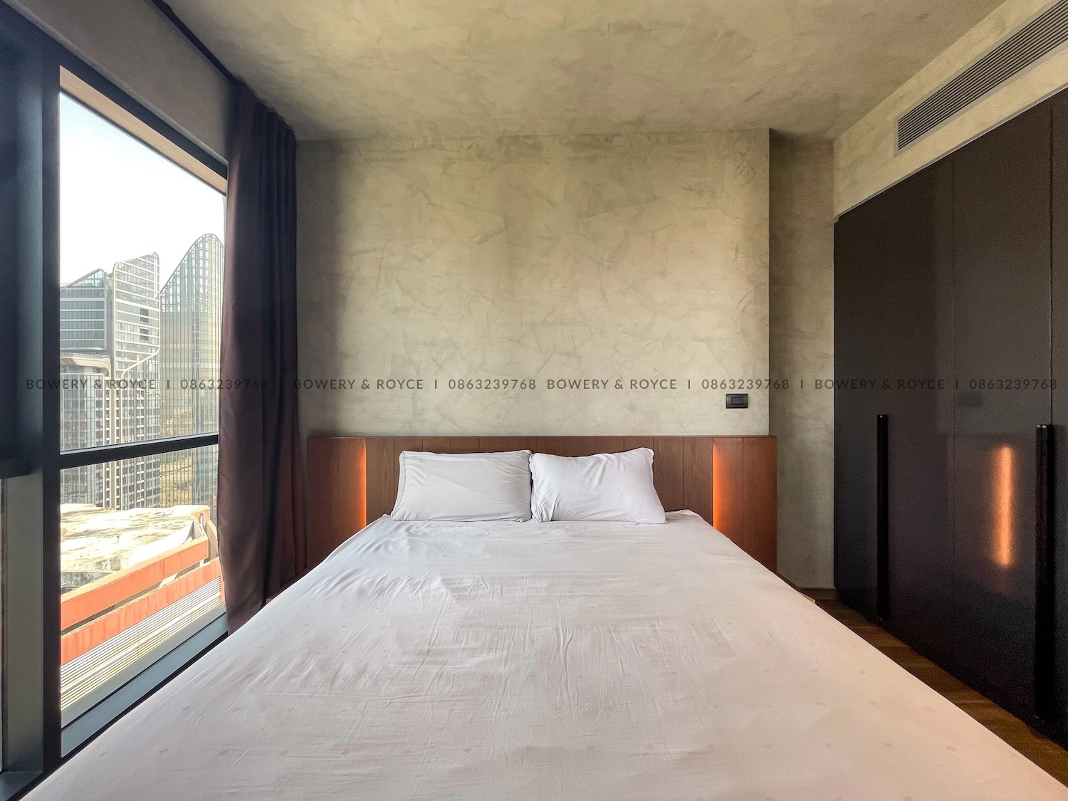 Stunning Two Bedroom New York Loft Style for Sale in Asoke