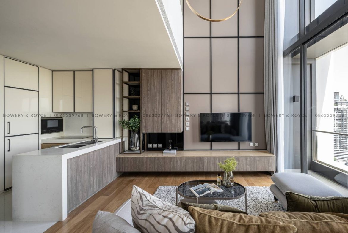 Beautiful Large One Bedroom Condo for Sale in Thong Lor