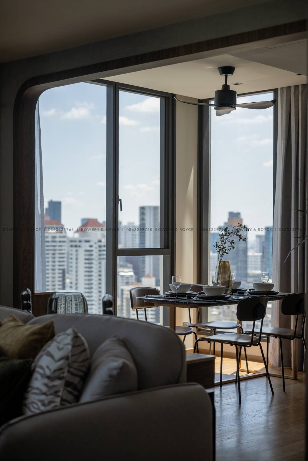 Beautiful Large One Bedroom Condo for Sale in Thong Lor