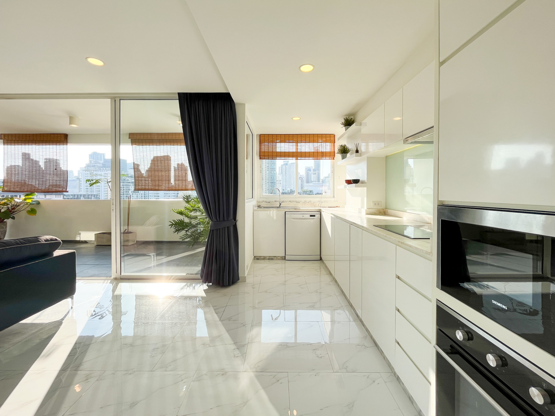 Beautifully Renovated Two Bedroom Condo for Sale in Phrom Phong