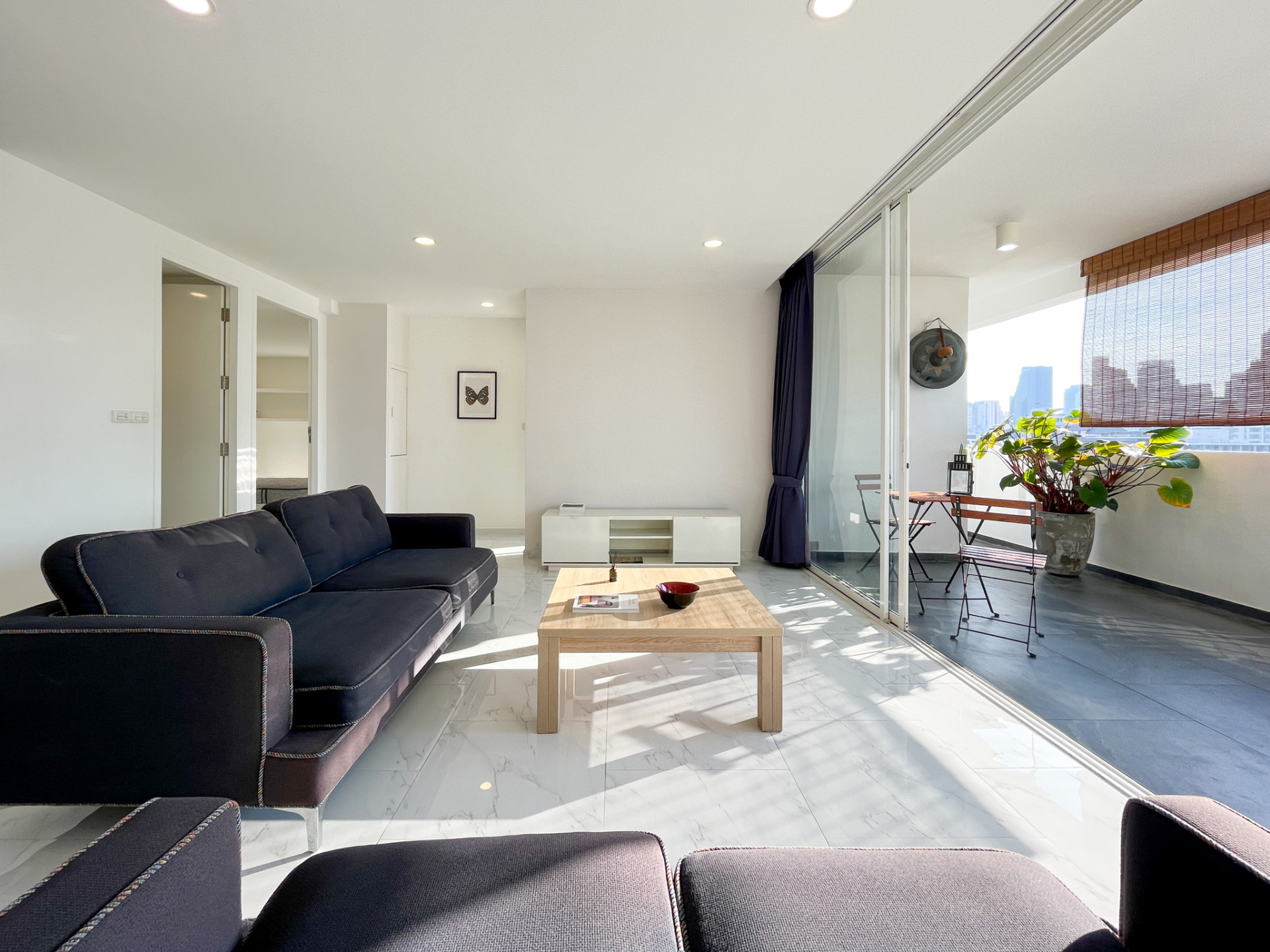 Beautifully Renovated Two Bedroom Condo for Sale in Phrom Phong