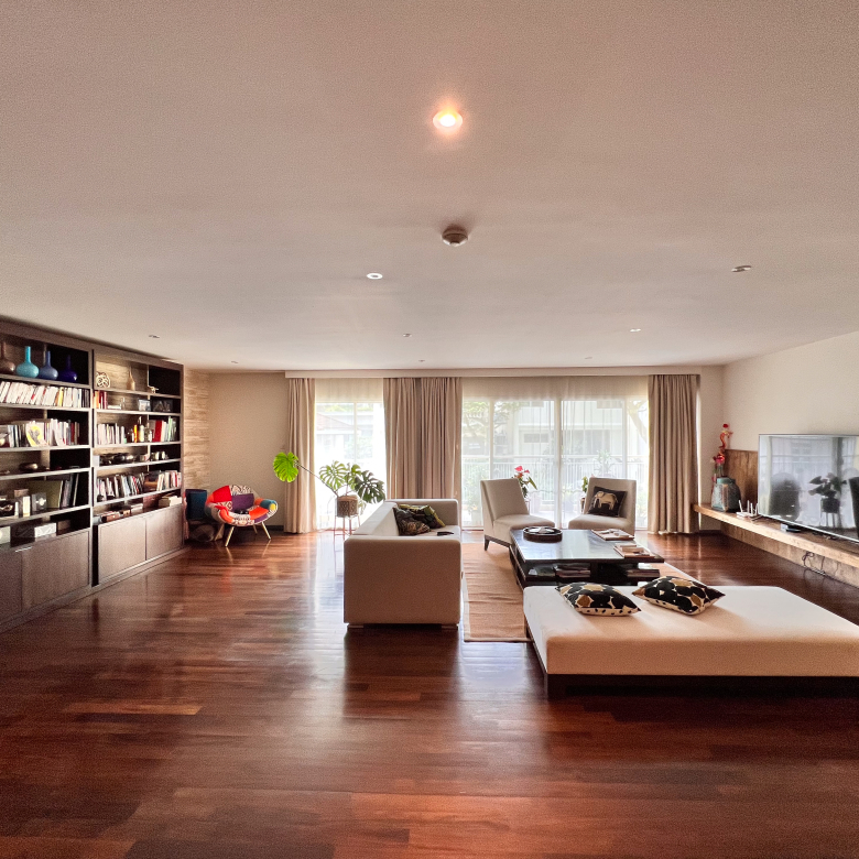 Spacious & Luxurious Four Bedroom Pet Friendly Condo for Sale in Thong Lor