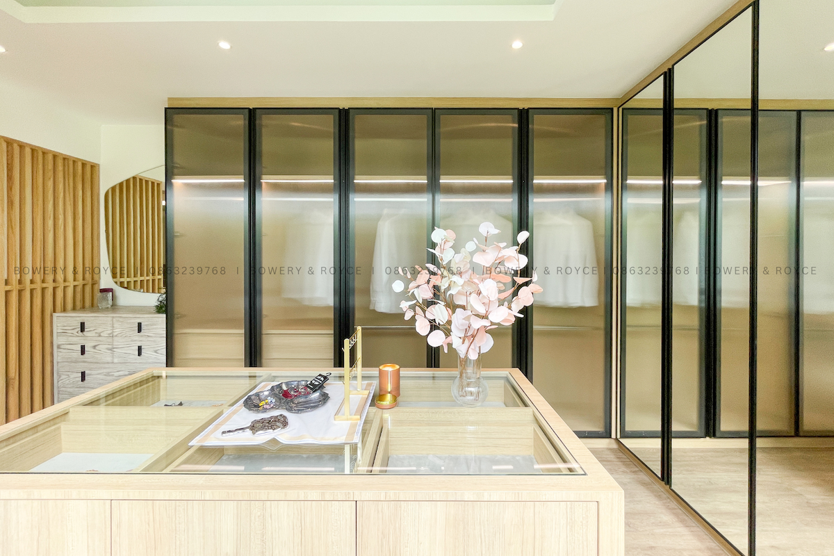 Renovated Gem Four Bedroom Townhouse for Sale in Soi Pridi Sukhumvit 71