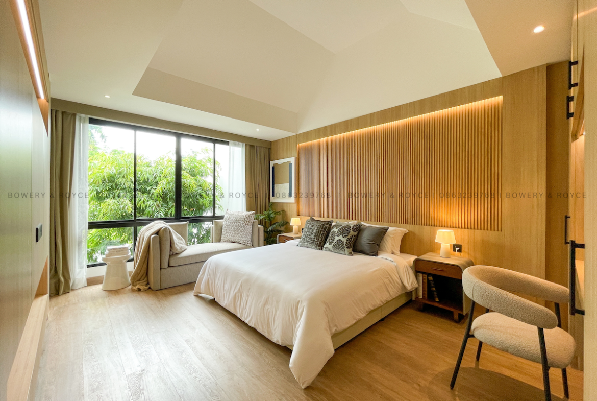 Renovated Gem Four Bedroom Townhouse for Sale in Soi Pridi Sukhumvit 71