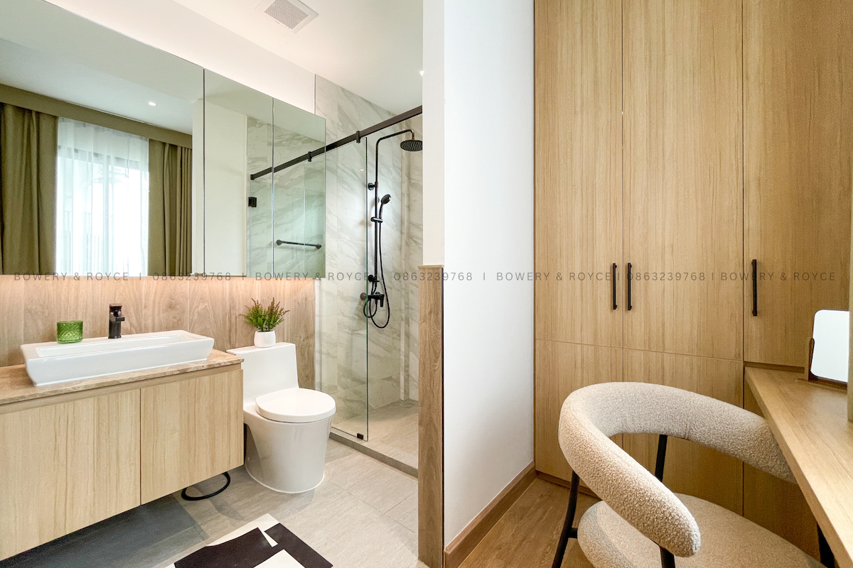Renovated Gem Four Bedroom Townhouse for Sale in Soi Pridi Sukhumvit 71