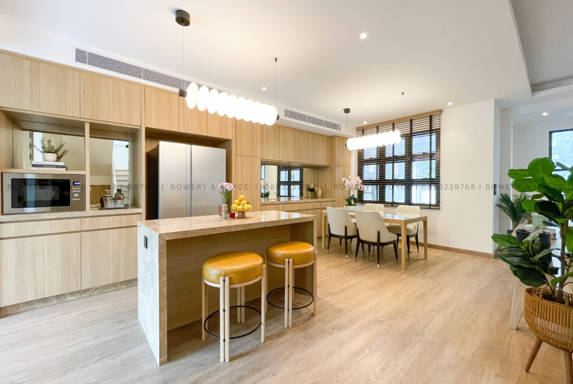 Spacious Four-bedroom townhouse for sale in Pridi, Phra Khanong