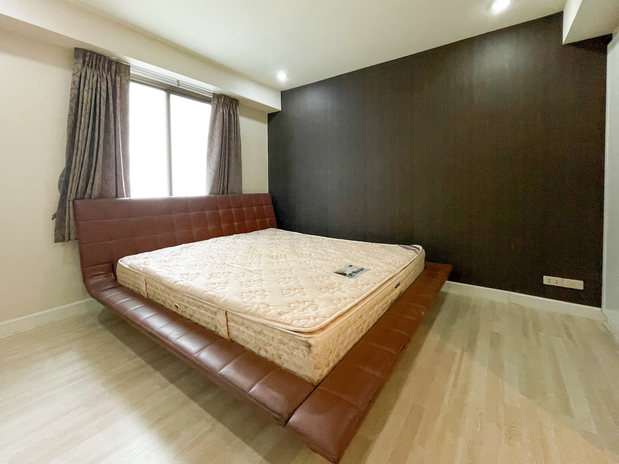 6.second-bedroom-1 Spacious Three-bedrooms Condo for Rent in Phrom Phong
