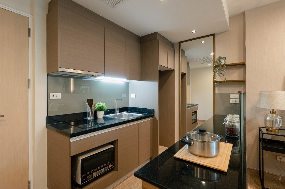 Newly Renovated Two-Bedrooms Condo for Sale in Ekkamai Sukhumvit 42