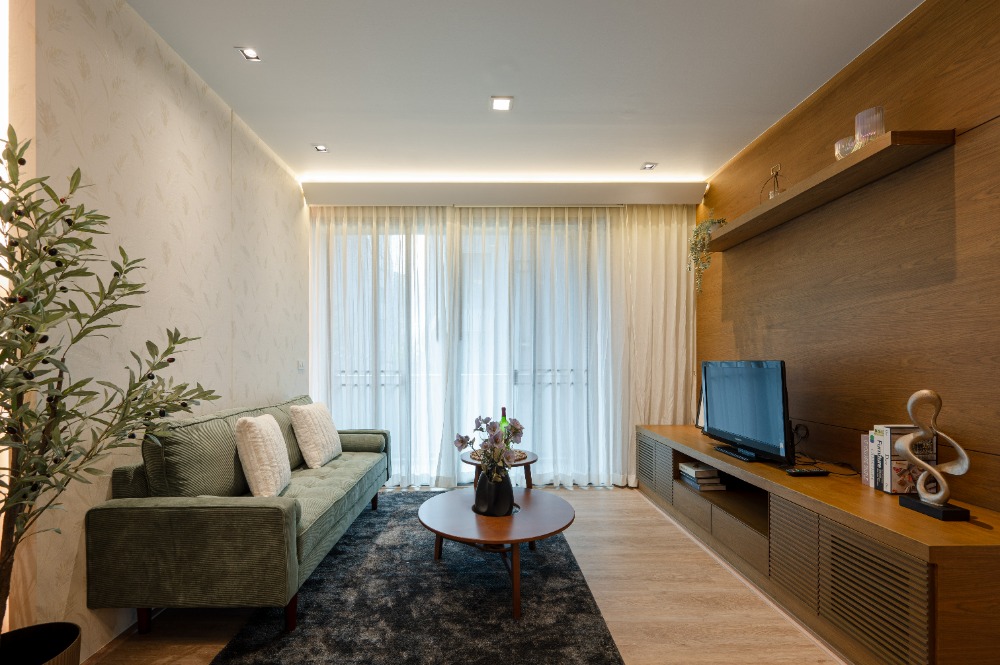 Newly Renovated Two-Bedrooms Condo for Sale in Ekkamai Sukhumvit 42