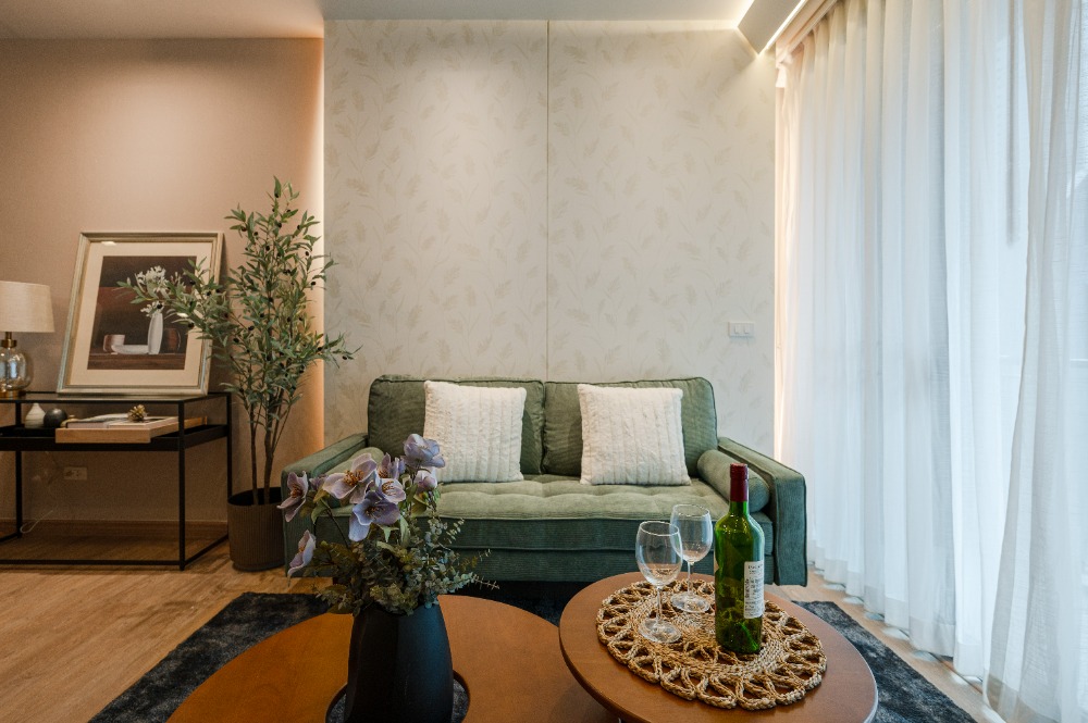 Newly Renovated Two-Bedrooms Condo for Sale in Ekkamai Sukhumvit 42