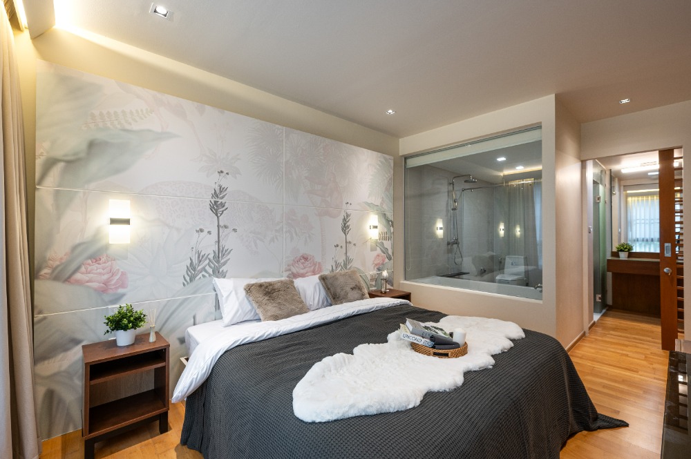 Newly Renovated Two-Bedrooms Condo for Sale in Ekkamai Sukhumvit 42