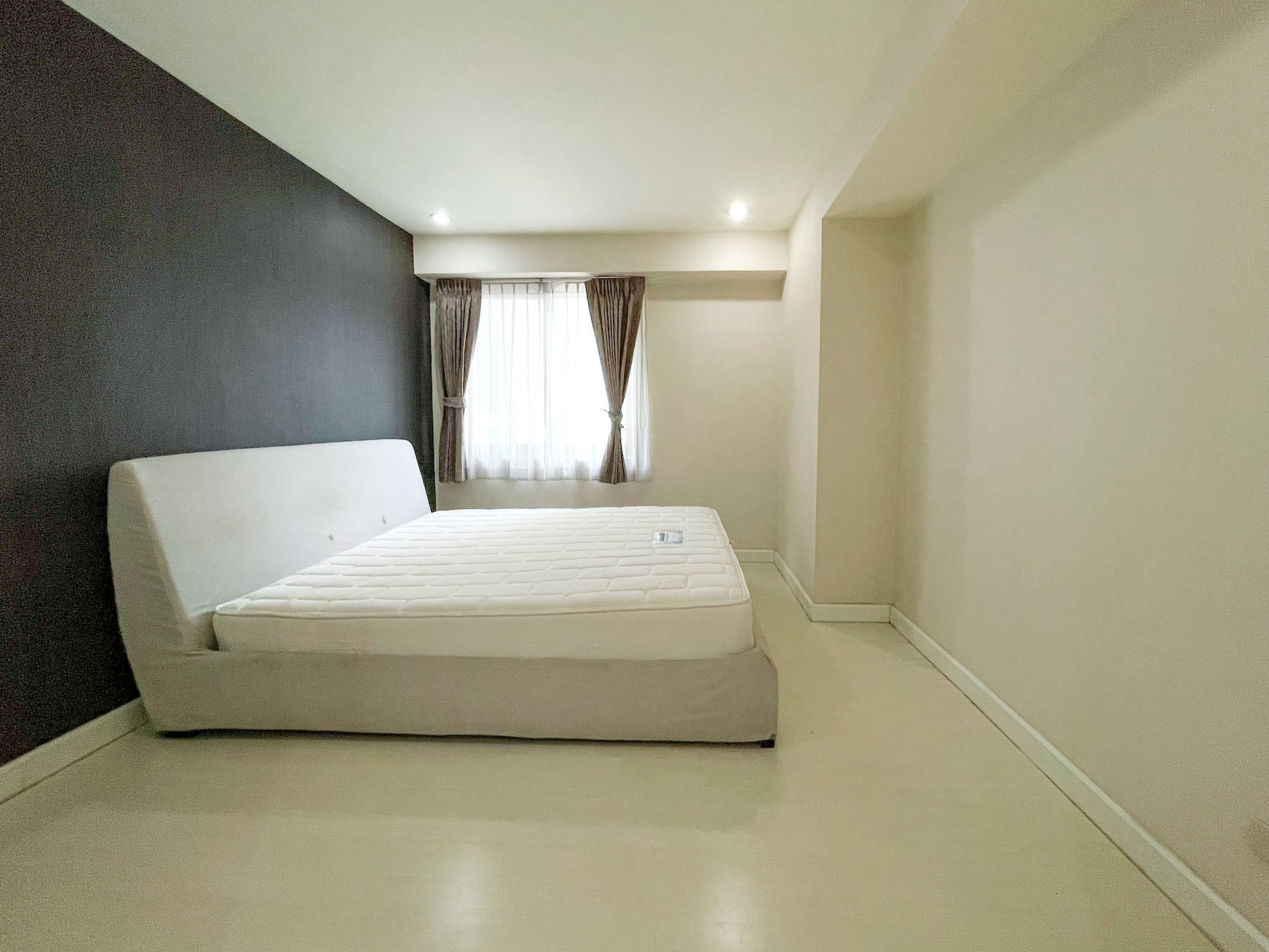 7.third-bedroom-1 Spacious Three-bedrooms Condo for Rent in Phrom Phong