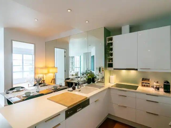 Cozy Stylish Two Bedroom Condo for Rent in Asoke