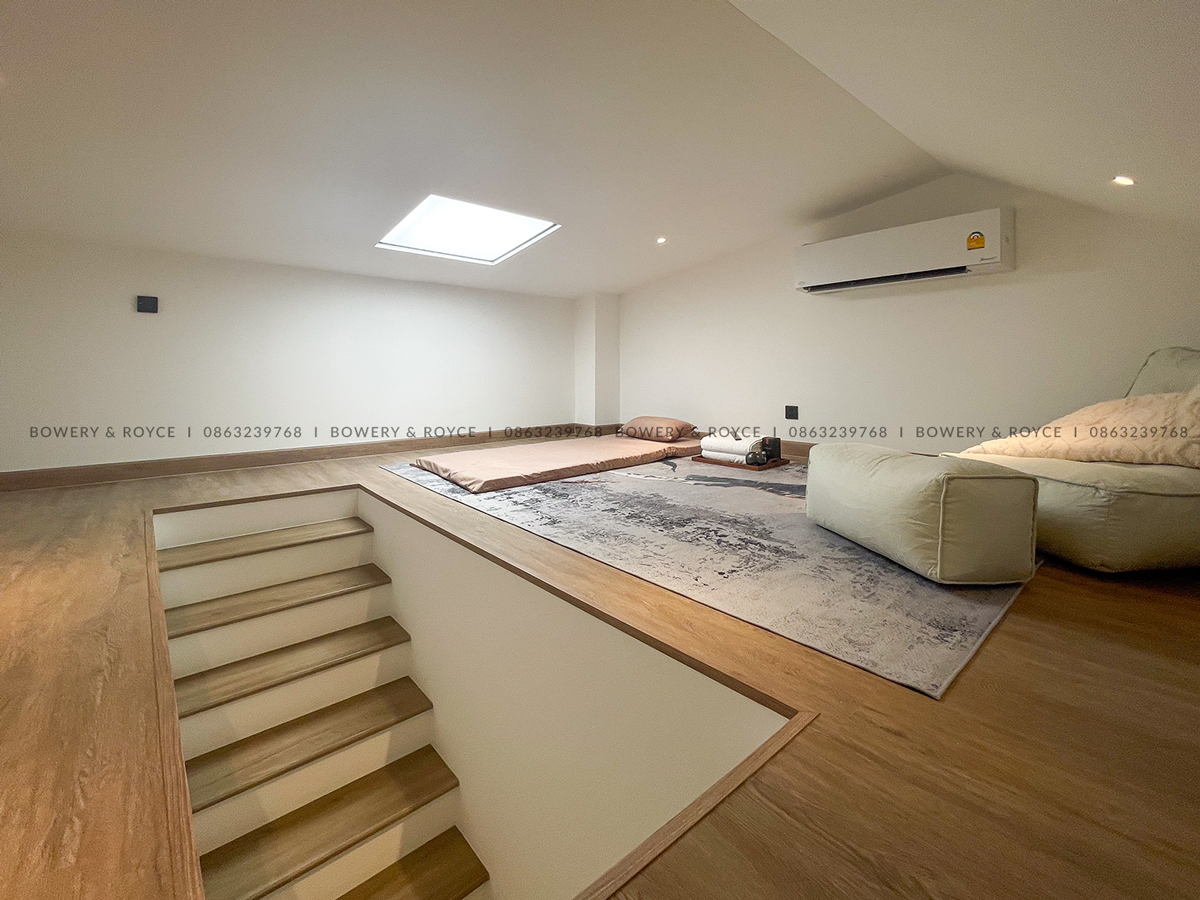 Renovated Four-Bedroom Townhouse for Sale in Phra Khanong
