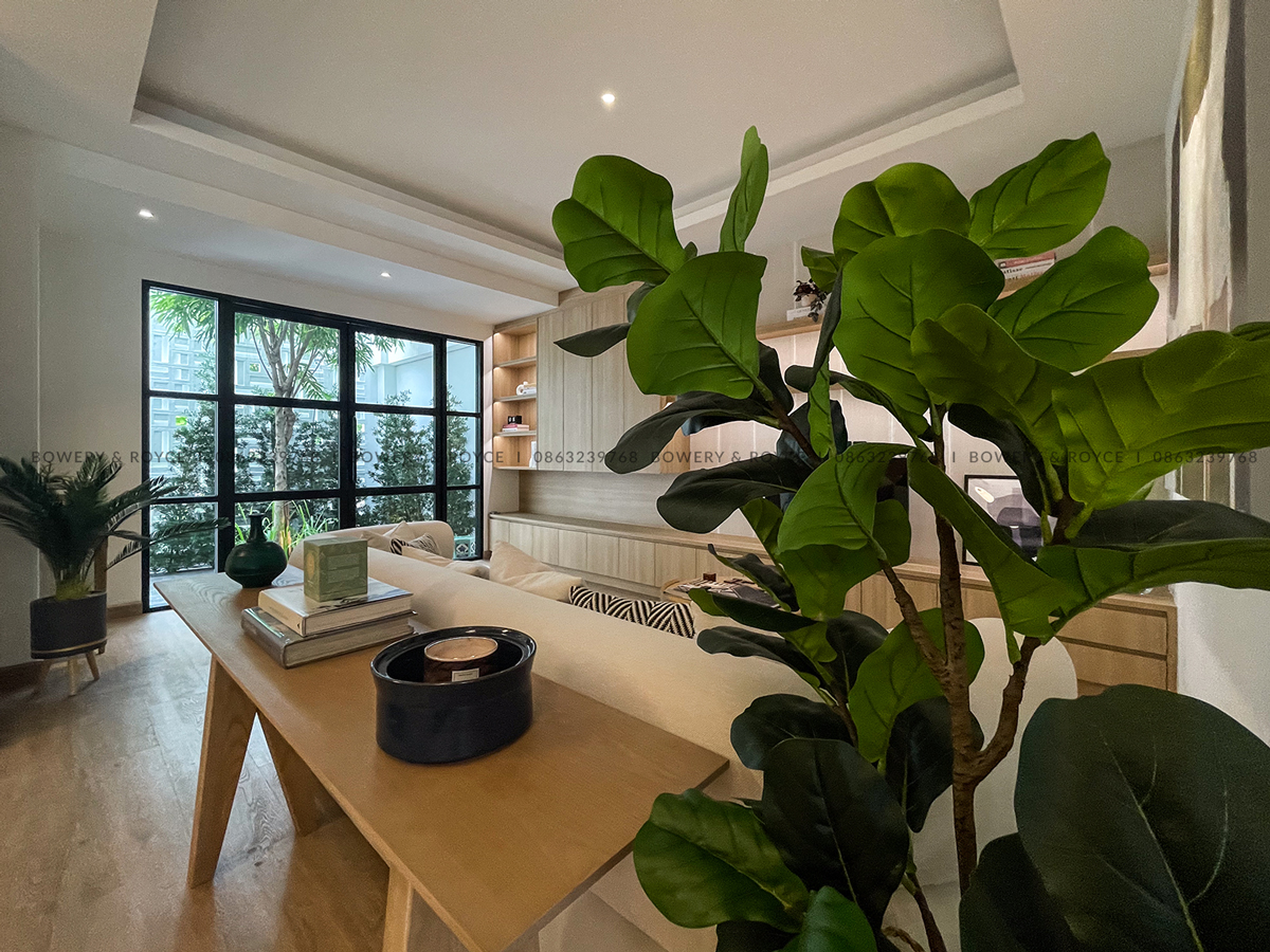 Renovated Four-Bedroom Townhouse for Sale in Phra Khanong