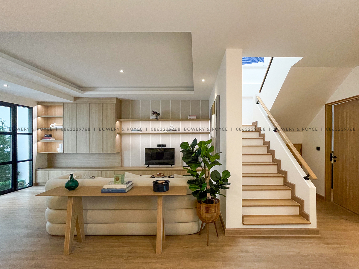 Renovated Four-Bedroom Townhouse for Sale in Phra Khanong