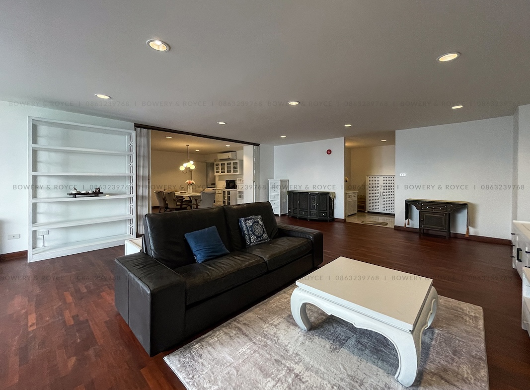 Spacious 3-Bedroom Condo for Rent Near BTS Phrom Phong