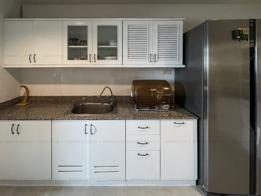 Spacious 3-Bedroom Condo for Rent Near BTS Phrom Phong