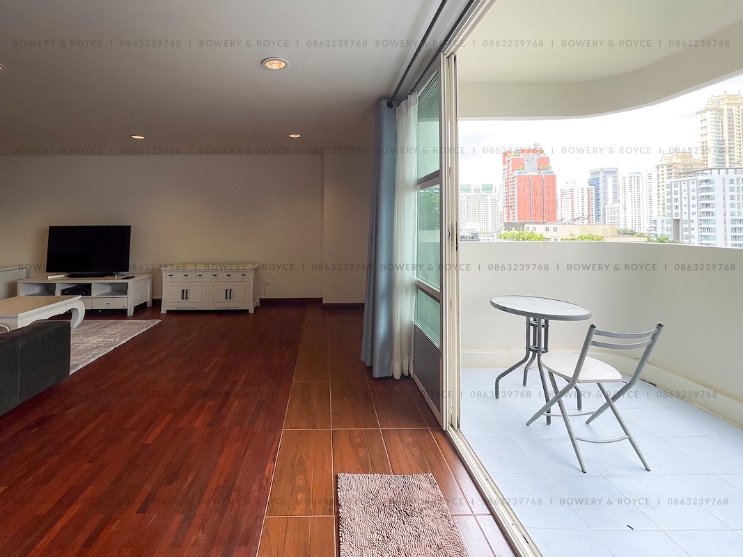 Spacious 3-Bedroom Condo for Rent Near BTS Phrom Phong