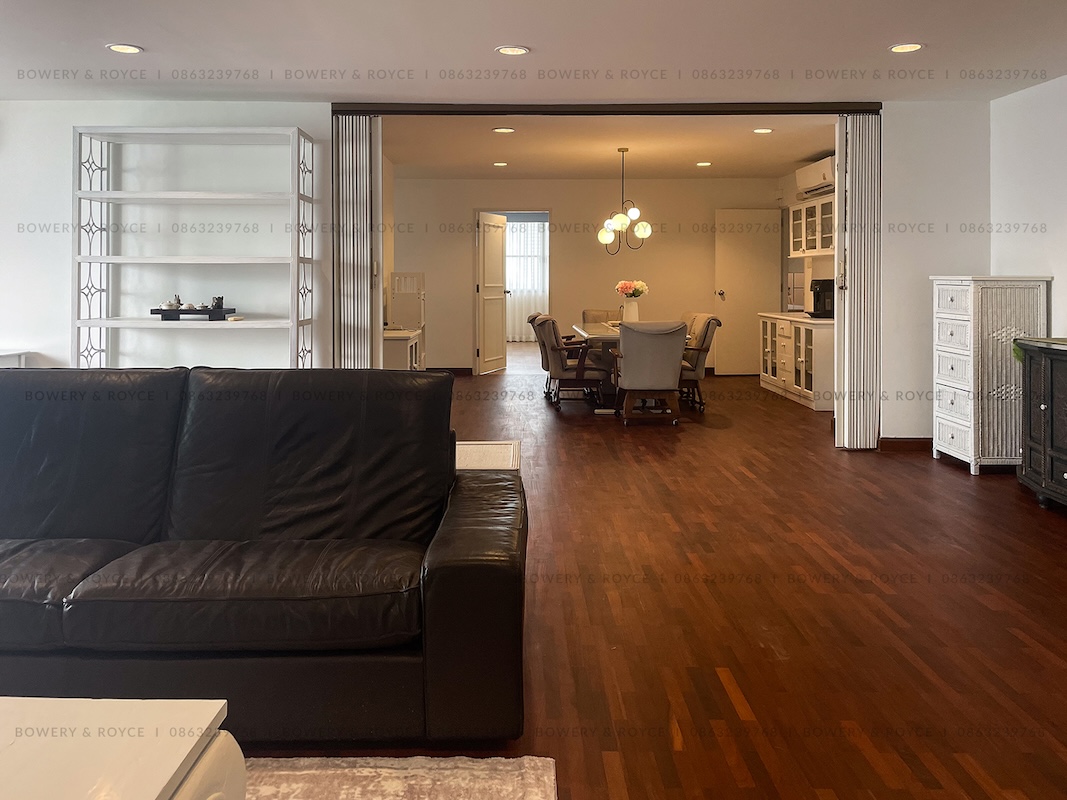 Spacious 3-Bedroom Condo for Rent Near BTS Phrom Phong