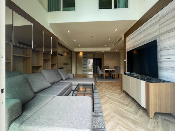 Luxury 3-Bedroom Duplex for Rent in Phrom Phong – Sukhumvit 39