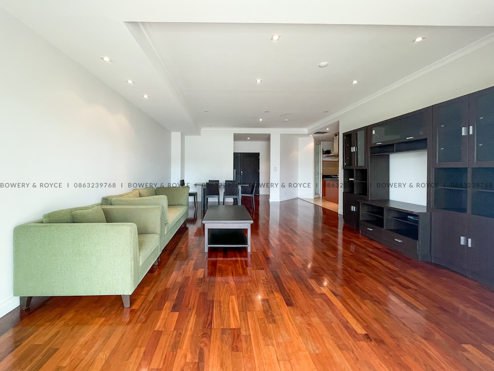 Spacious 3-Bedroom Apartment for Rent in Phrom Phong