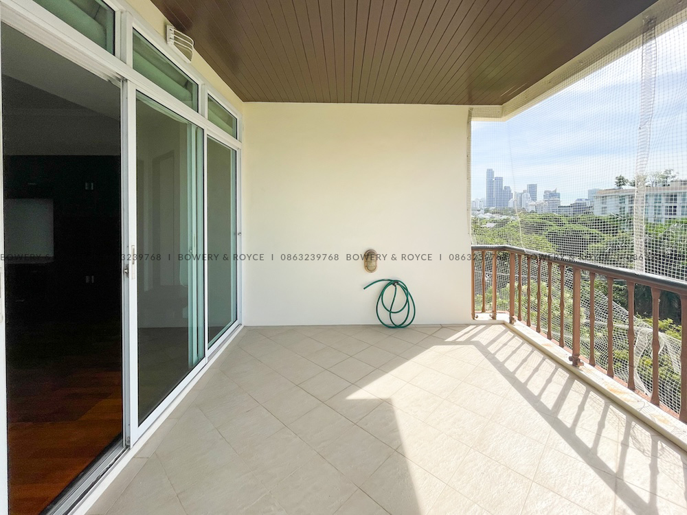 Spacious 3-Bedroom Apartment for Rent in Phrom Phong