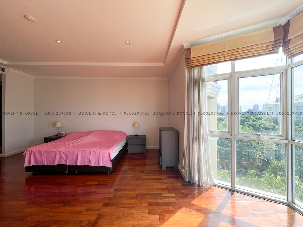 Spacious 3-Bedroom Apartment for Rent in Phrom Phong