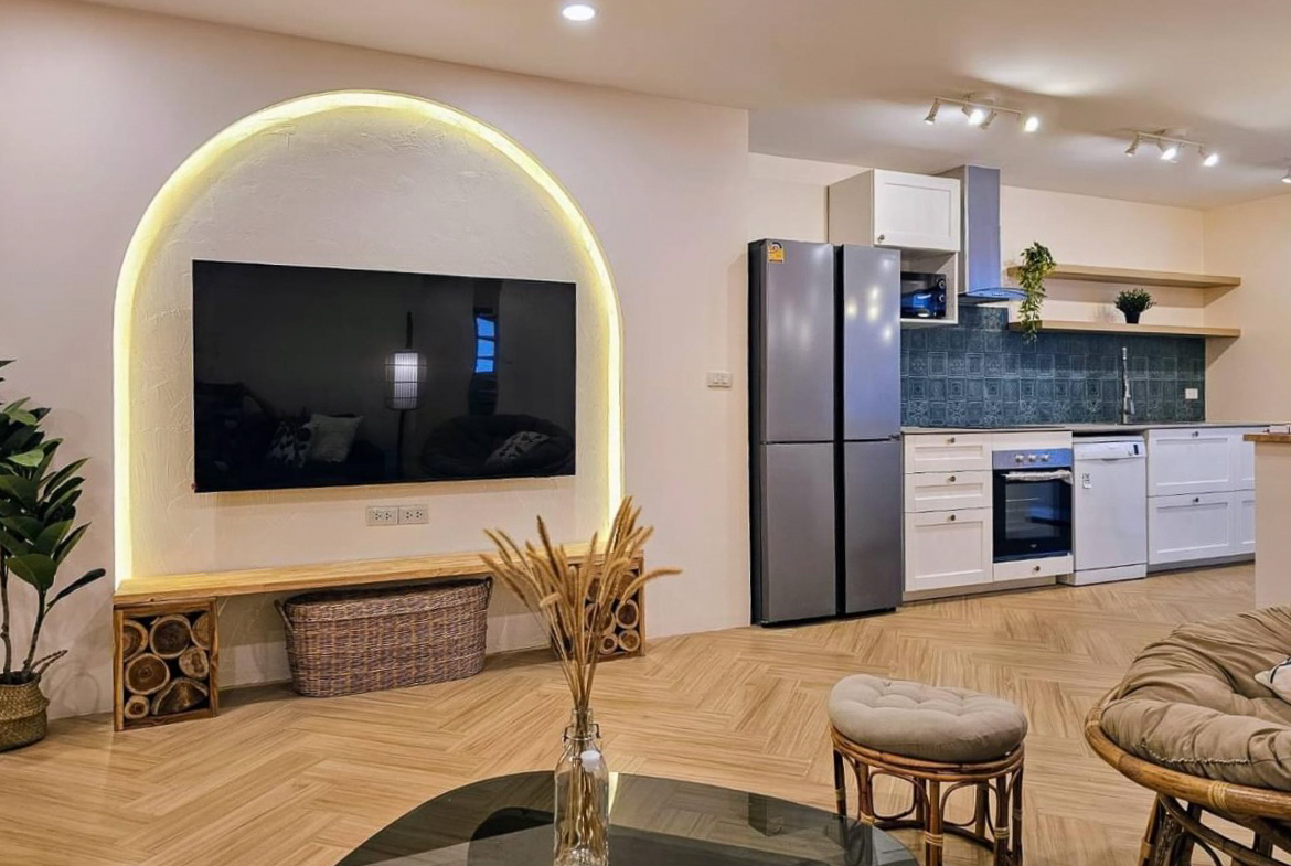 Newly Renovated Three-Bedroom Condo for Rent in Thonglor
