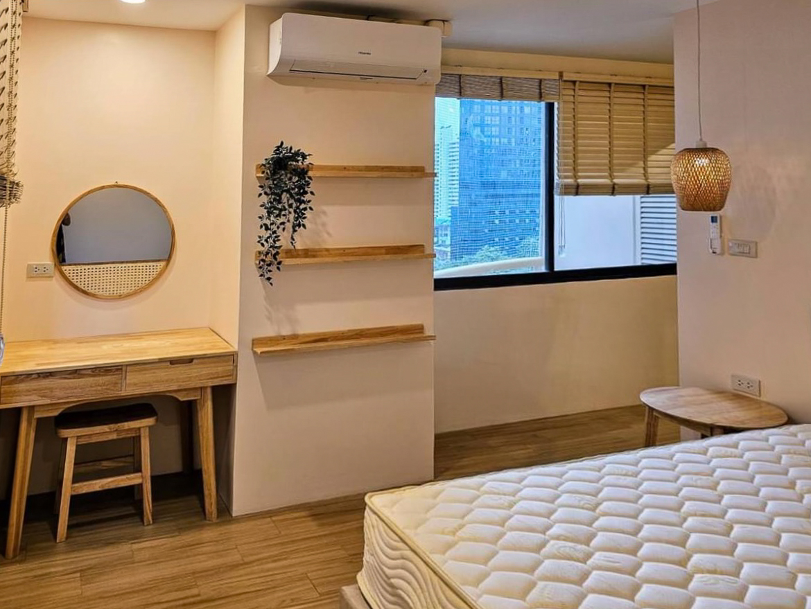 Newly Renovated Three-Bedroom Condo for Rent in Thonglor