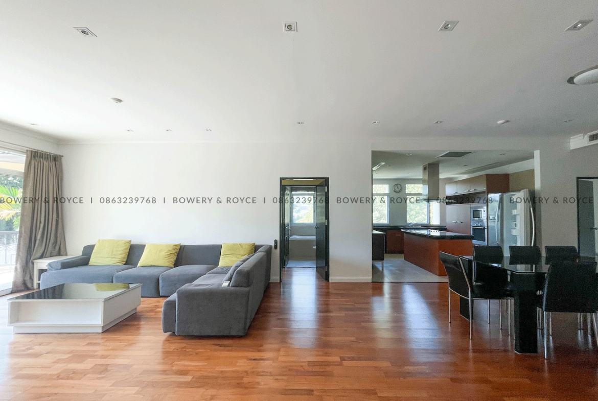 Luxury 3-Bedroom Condo for Rent in Sukhumvit 39 near BTS Phrom Phong