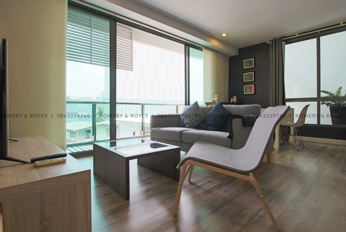 Two-Bedroom Condo for Rent and Sale in Sukhumvit 65, Pet-Friendly, Near Ekkamai BTS