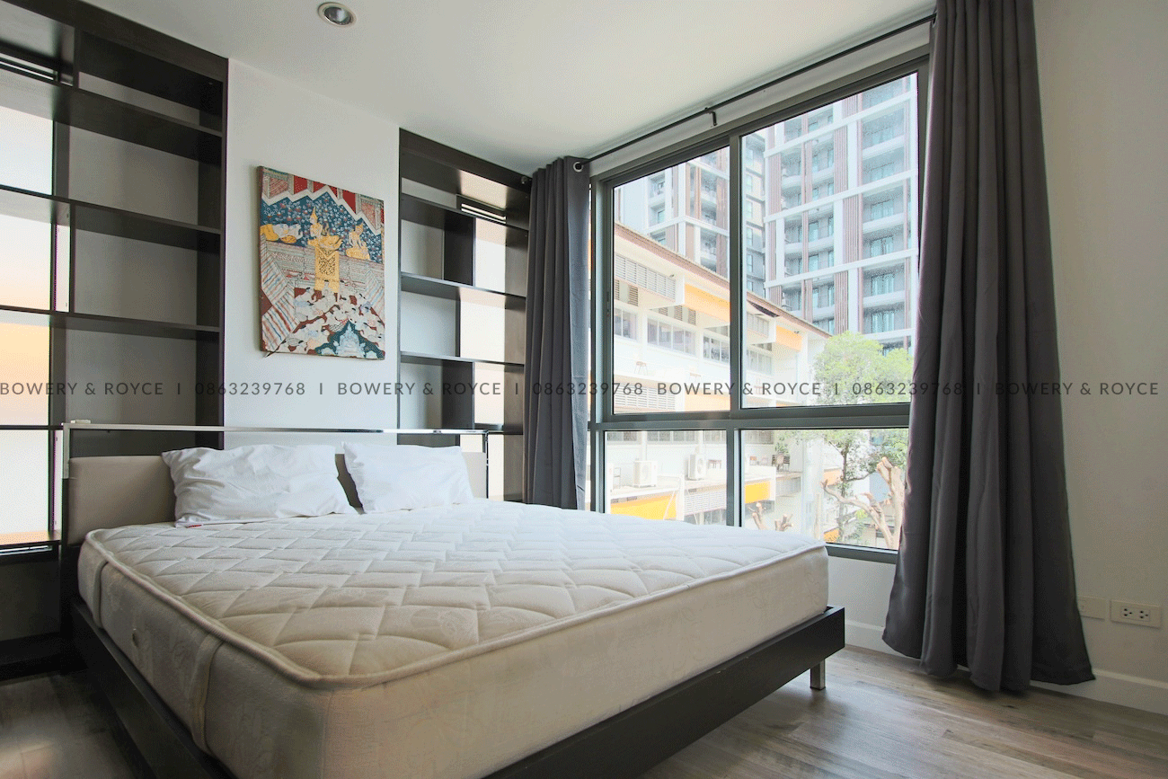 Two-Bedroom Condo for Rent and Sale in Sukhumvit 65, Pet-Friendly, Near Ekkamai BTS