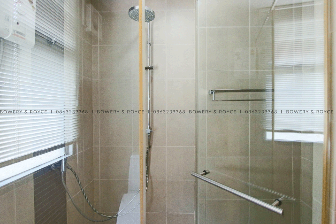 Two-Bedroom Condo for Rent and Sale in Sukhumvit 65, Pet-Friendly, Near Ekkamai BTS