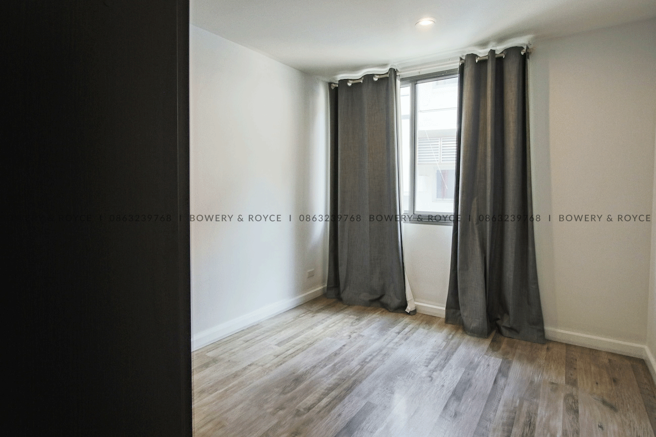 Two-Bedroom Condo for Rent and Sale in Sukhumvit 65, Pet-Friendly, Near Ekkamai BTS