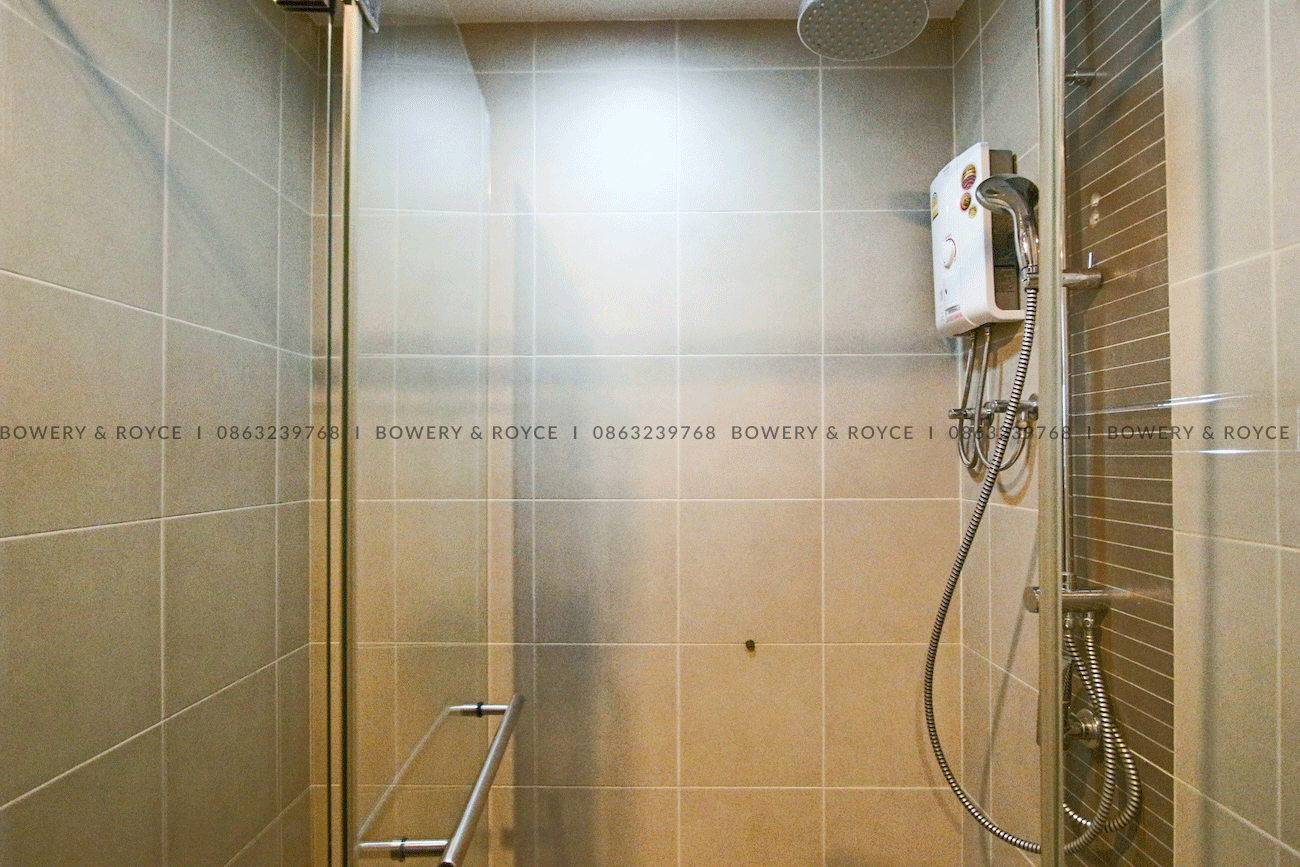 Two-Bedroom Condo for Rent and Sale in Sukhumvit 65, Pet-Friendly, Near Ekkamai BTS