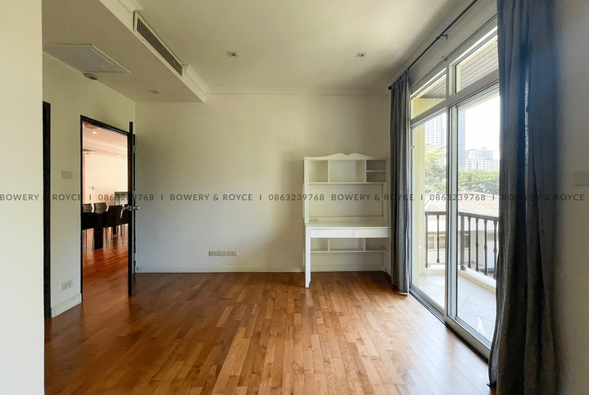 Luxury 3-Bedroom Condo for Rent in Sukhumvit 39 near BTS Phrom Phong